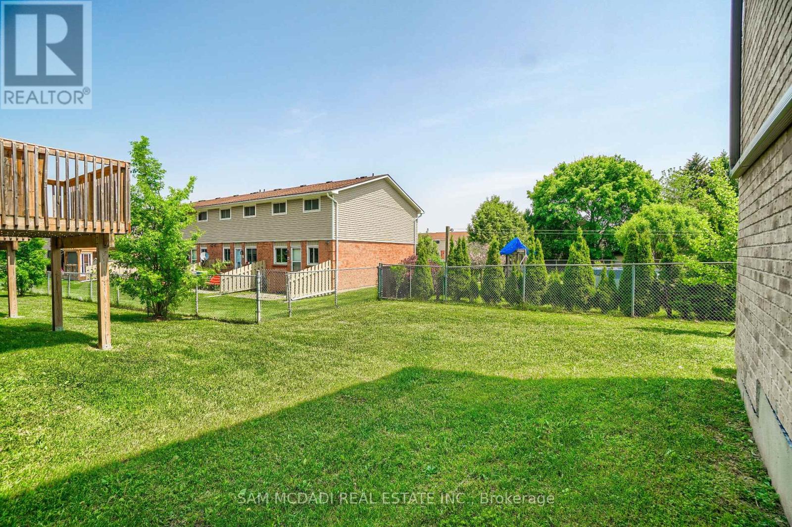 25 - 1023 Devonshire Avenue, Woodstock (Woodstock - North), Ontario  N4S 0E7 - Photo 46 - X12395918