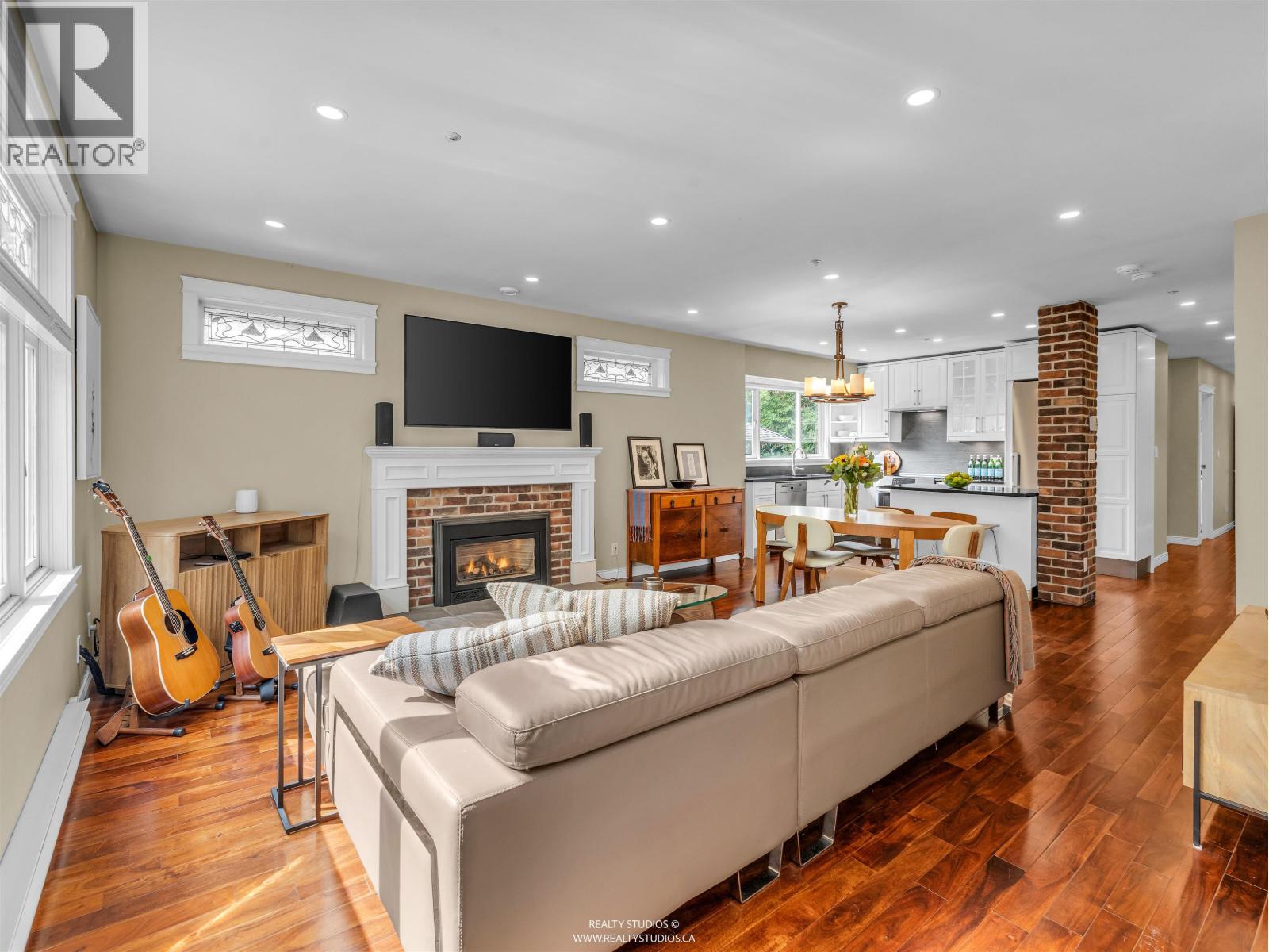4 2535 W 6th Avenue, Vancouver, British Columbia  V6K 1W4 - Photo 2 - R3046576