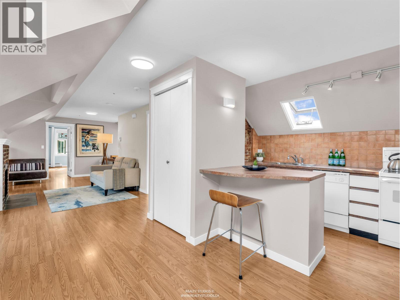 4 2535 W 6th Avenue, Vancouver, British Columbia  V6K 1W4 - Photo 25 - R3046576