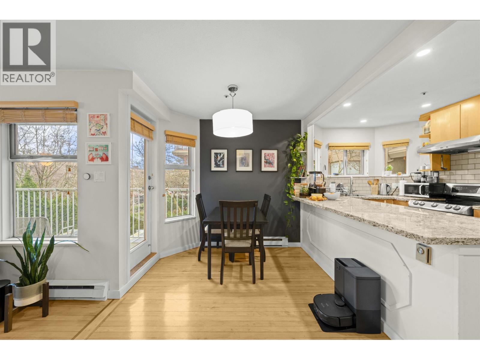 201 1868 W 8th Avenue, Vancouver, British Columbia  V6J 5G3 - Photo 5 - R3046578