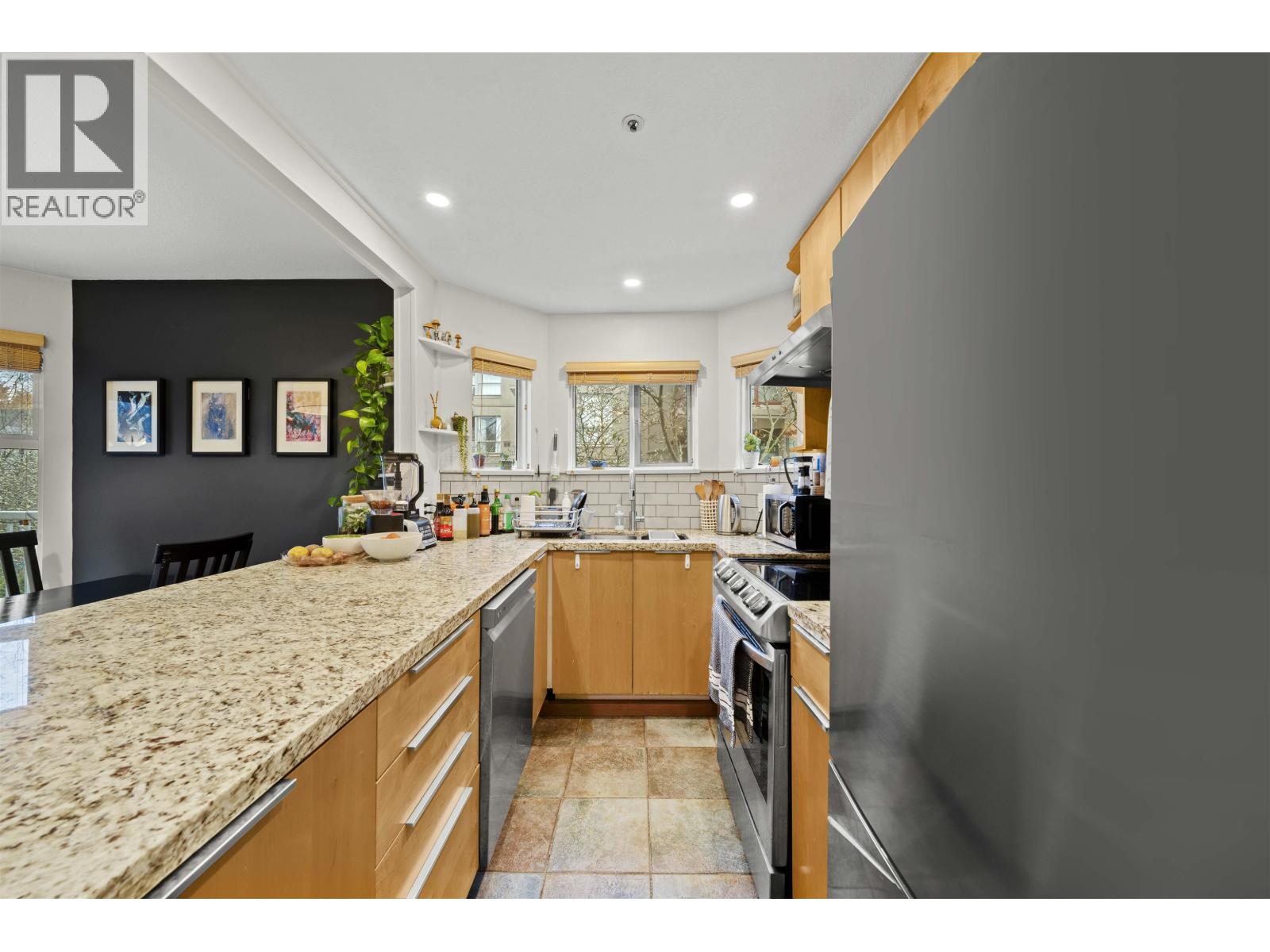 201 1868 W 8th Avenue, Vancouver, British Columbia  V6J 5G3 - Photo 6 - R3046578