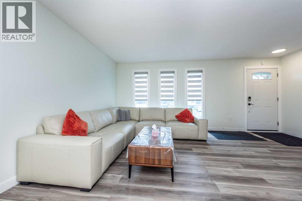 5640 Temple Drive Ne, Calgary, Alberta  T1Y 3Z7 - Photo 12 - A2256118