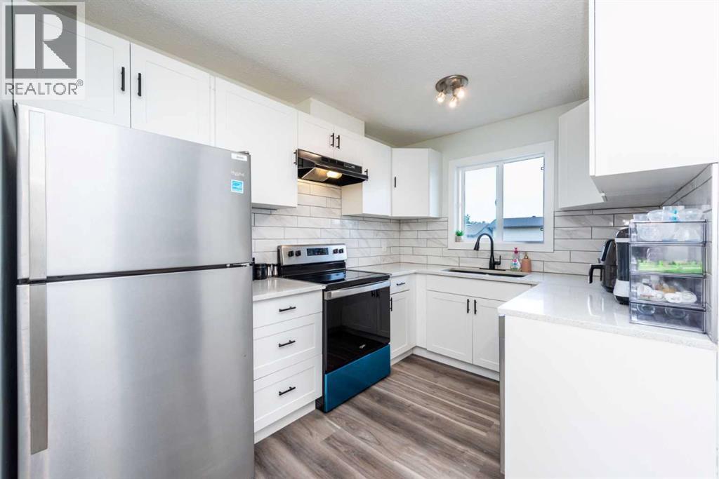 5640 Temple Drive Ne, Calgary, Alberta  T1Y 3Z7 - Photo 6 - A2256118