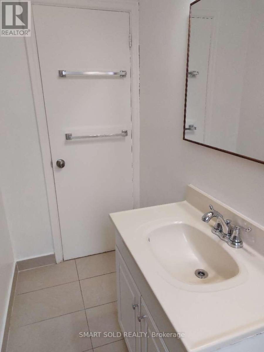 Main - 30 Yorkshire Road, Toronto, Ontario  M1K 3B6 - Photo 13 - E12395942
