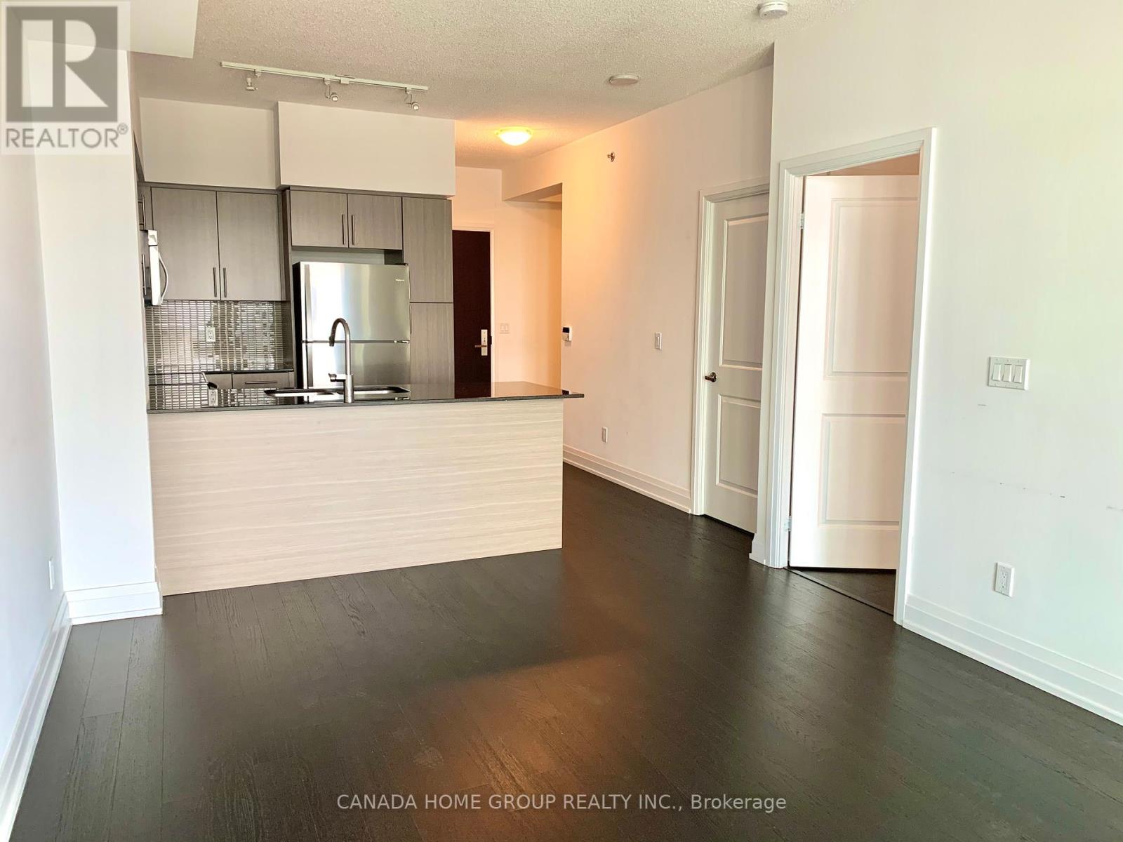 1410 - 65 Speers Road, Oakville, Ontario  L6K 0J1 - Photo 14 - W12394878