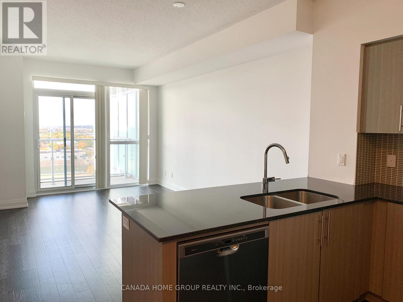 1410 - 65 Speers Road, Oakville, Ontario  L6K 0J1 - Photo 9 - W12394878