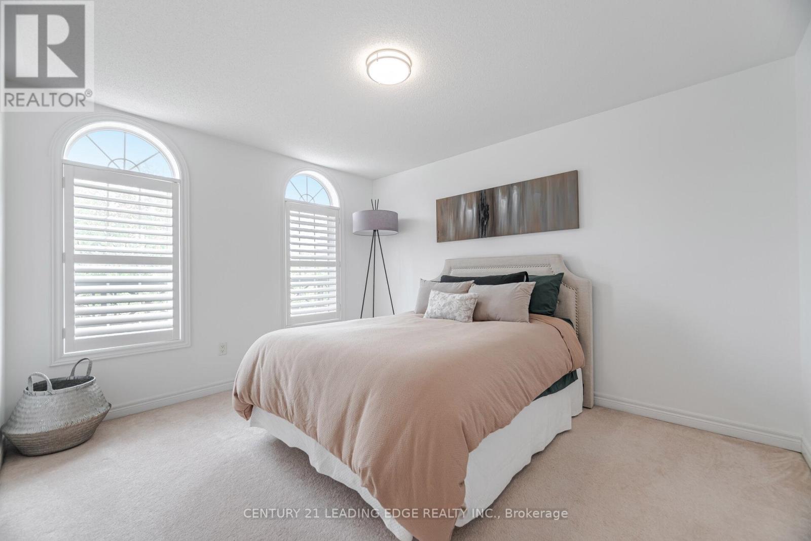 34 Royal Links Circle, Brampton, Ontario  L6P 2Z9 - Photo 17 - W12395948