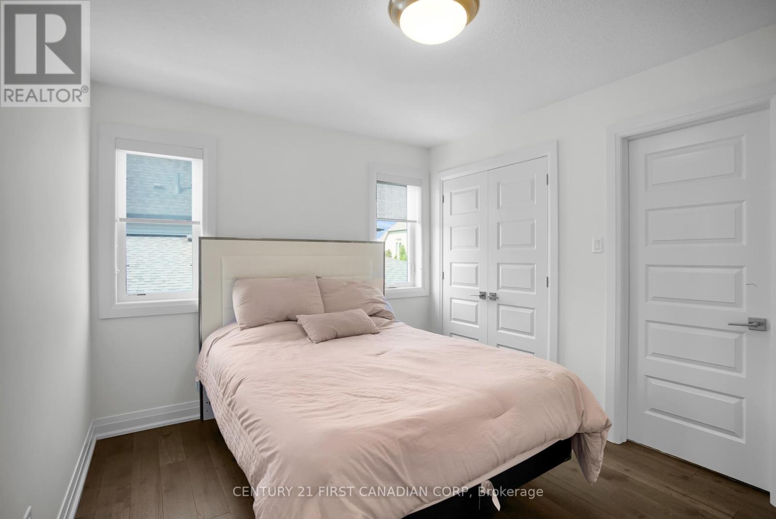 90 Pebblecreek Walk W, London North, Ontario  N6G 0K6 - Photo 32 - X12395962