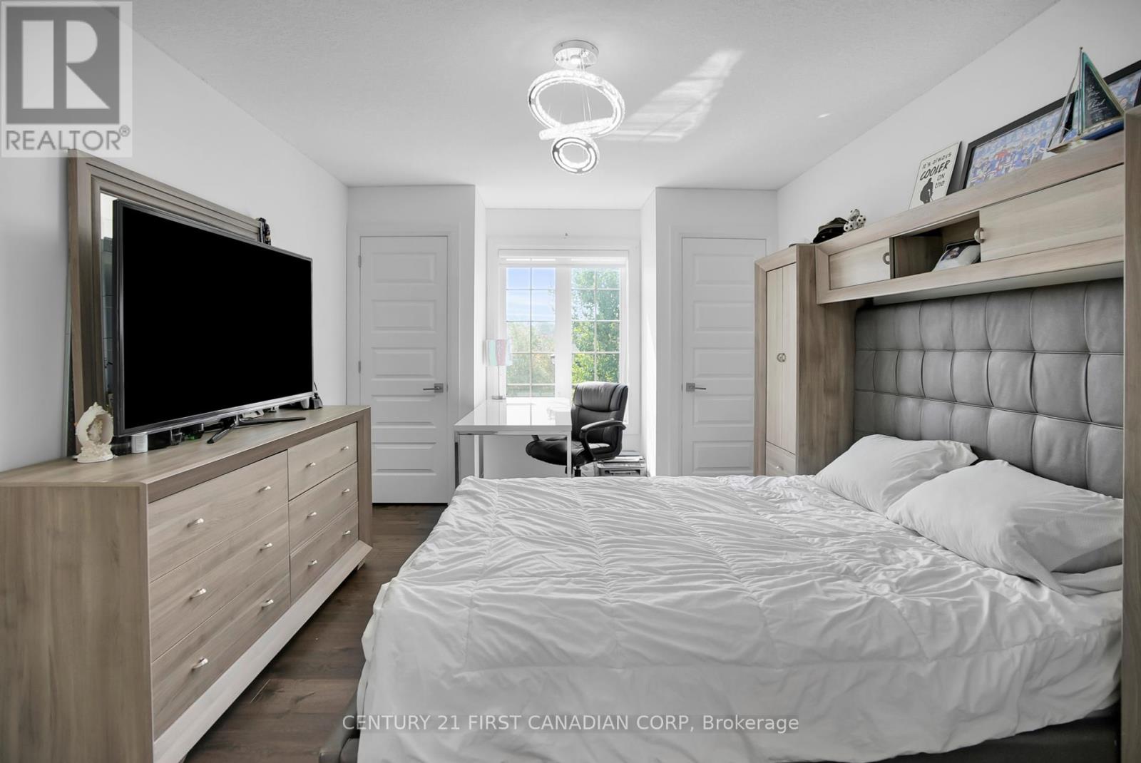 90 Pebblecreek Walk W, London North, Ontario  N6G 0K6 - Photo 36 - X12395962