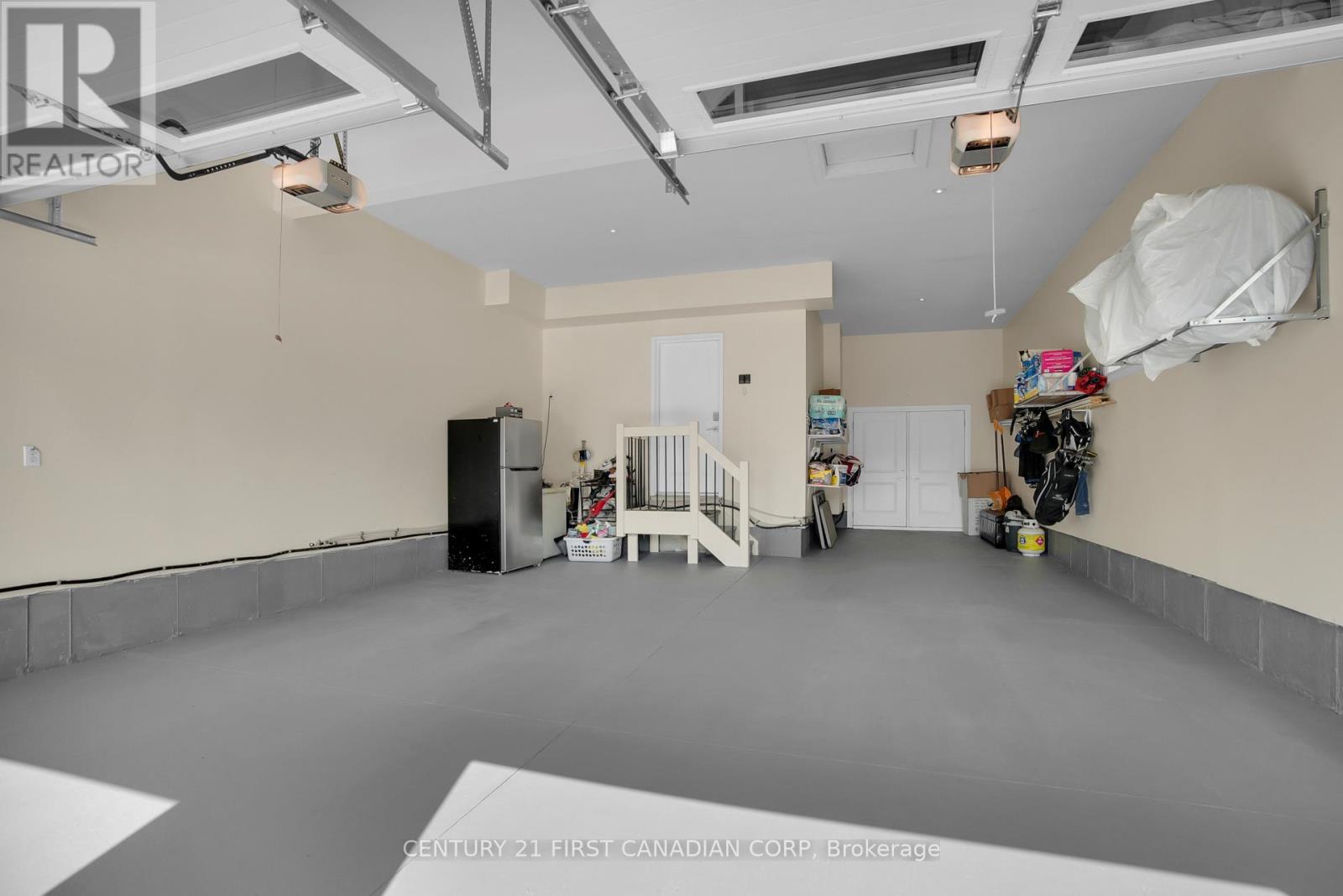 90 Pebblecreek Walk W, London North, Ontario  N6G 0K6 - Photo 50 - X12395962