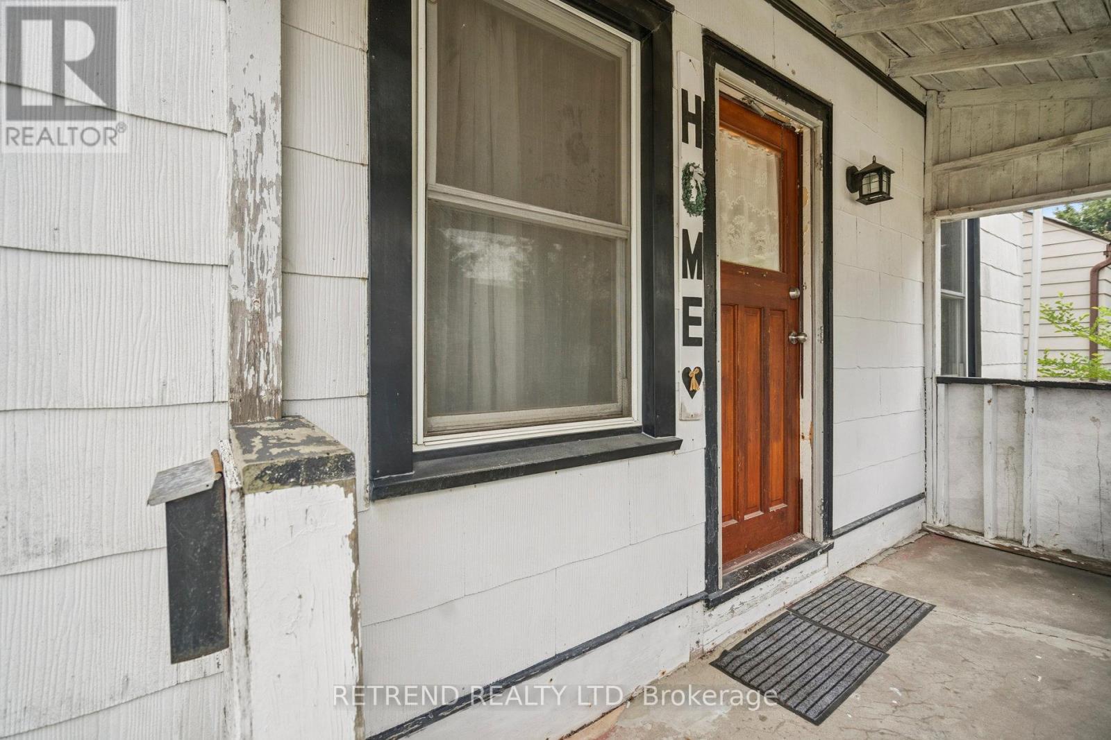 78 Eighth Avenue, Brantford, Ontario  L4X 2R6 - Photo 10 - X12395950