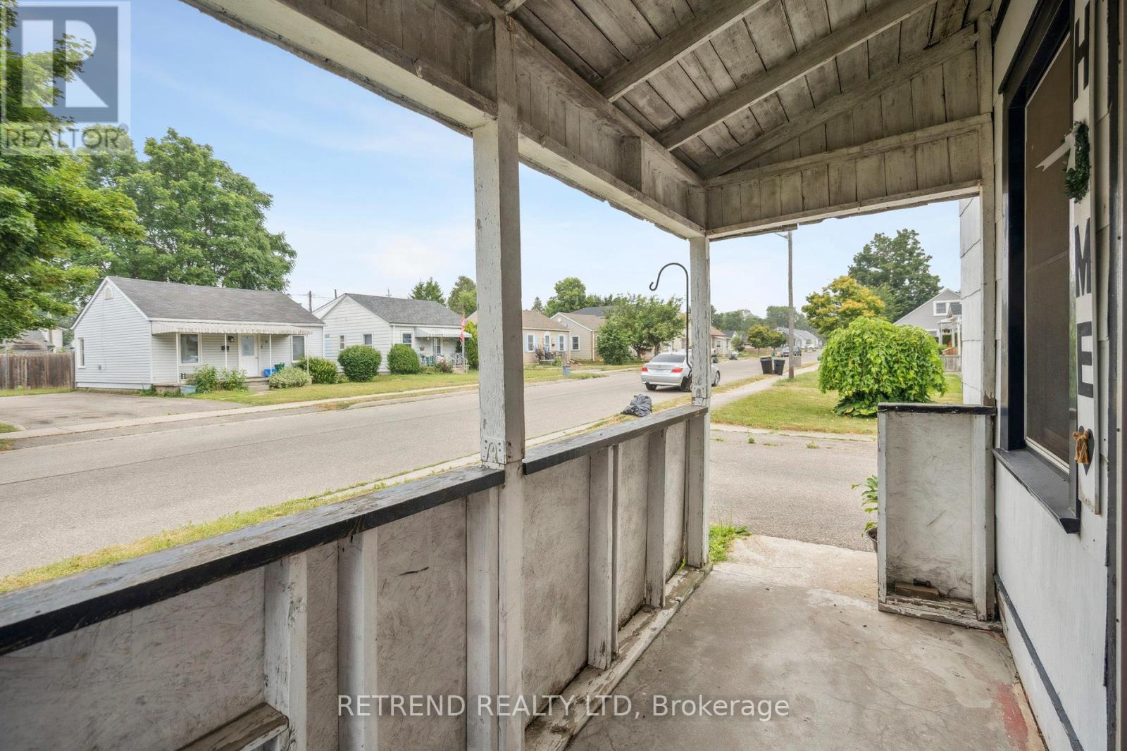 78 Eighth Avenue, Brantford, Ontario  L4X 2R6 - Photo 11 - X12395950