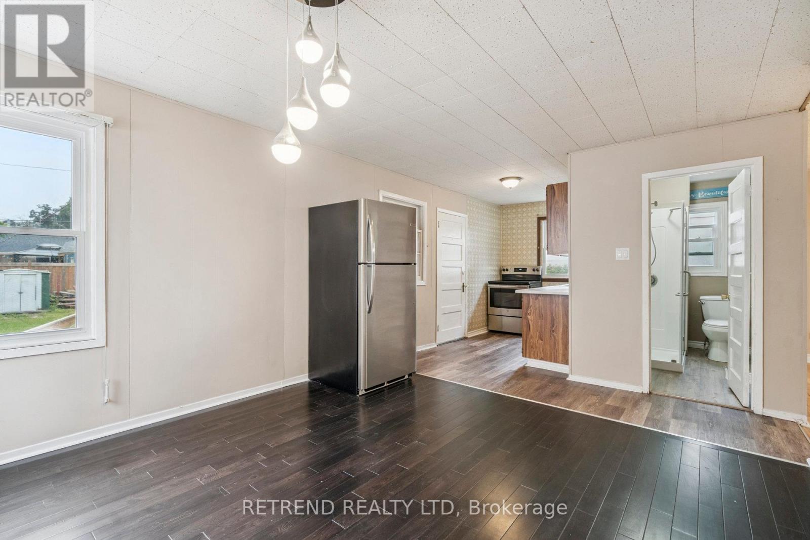 78 Eighth Avenue, Brantford, Ontario  L4X 2R6 - Photo 16 - X12395950