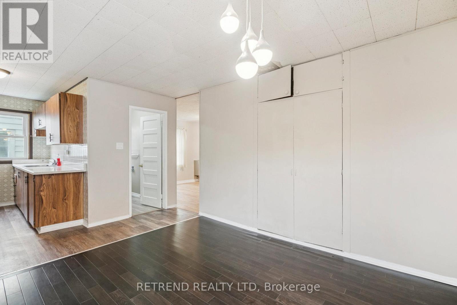 78 Eighth Avenue, Brantford, Ontario  L4X 2R6 - Photo 17 - X12395950