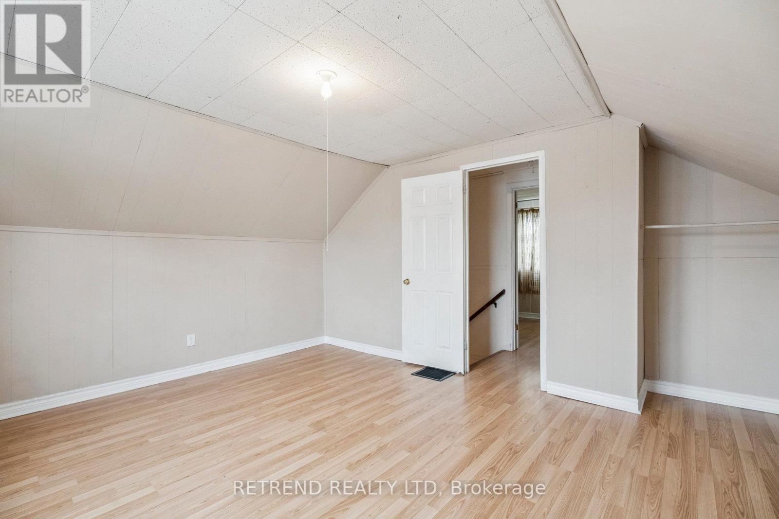 78 Eighth Avenue, Brantford, Ontario  L4X 2R6 - Photo 29 - X12395950