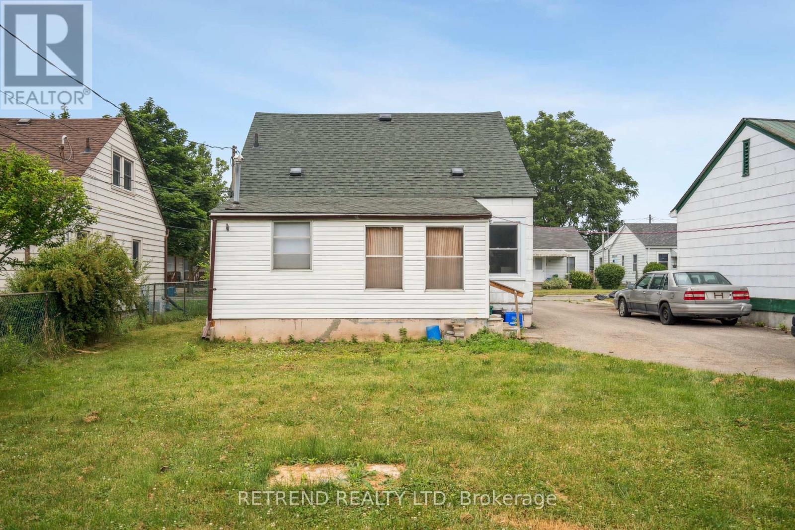 78 Eighth Avenue, Brantford, Ontario  L4X 2R6 - Photo 6 - X12395950