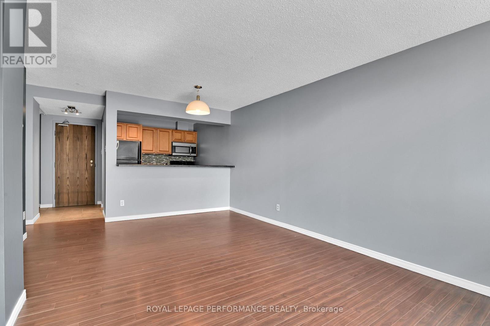 501 - 154 Nelson Street, Ottawa, Ontario  K1N 7R5 - Photo 14 - X12395970