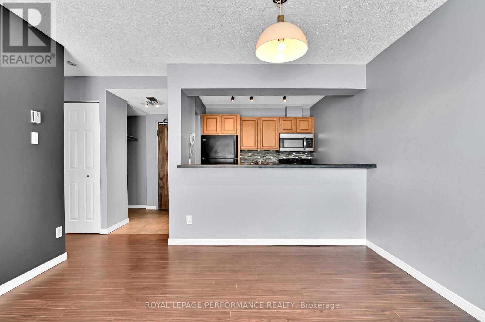 501 - 154 Nelson Street, Ottawa, Ontario  K1N 7R5 - Photo 15 - X12395970