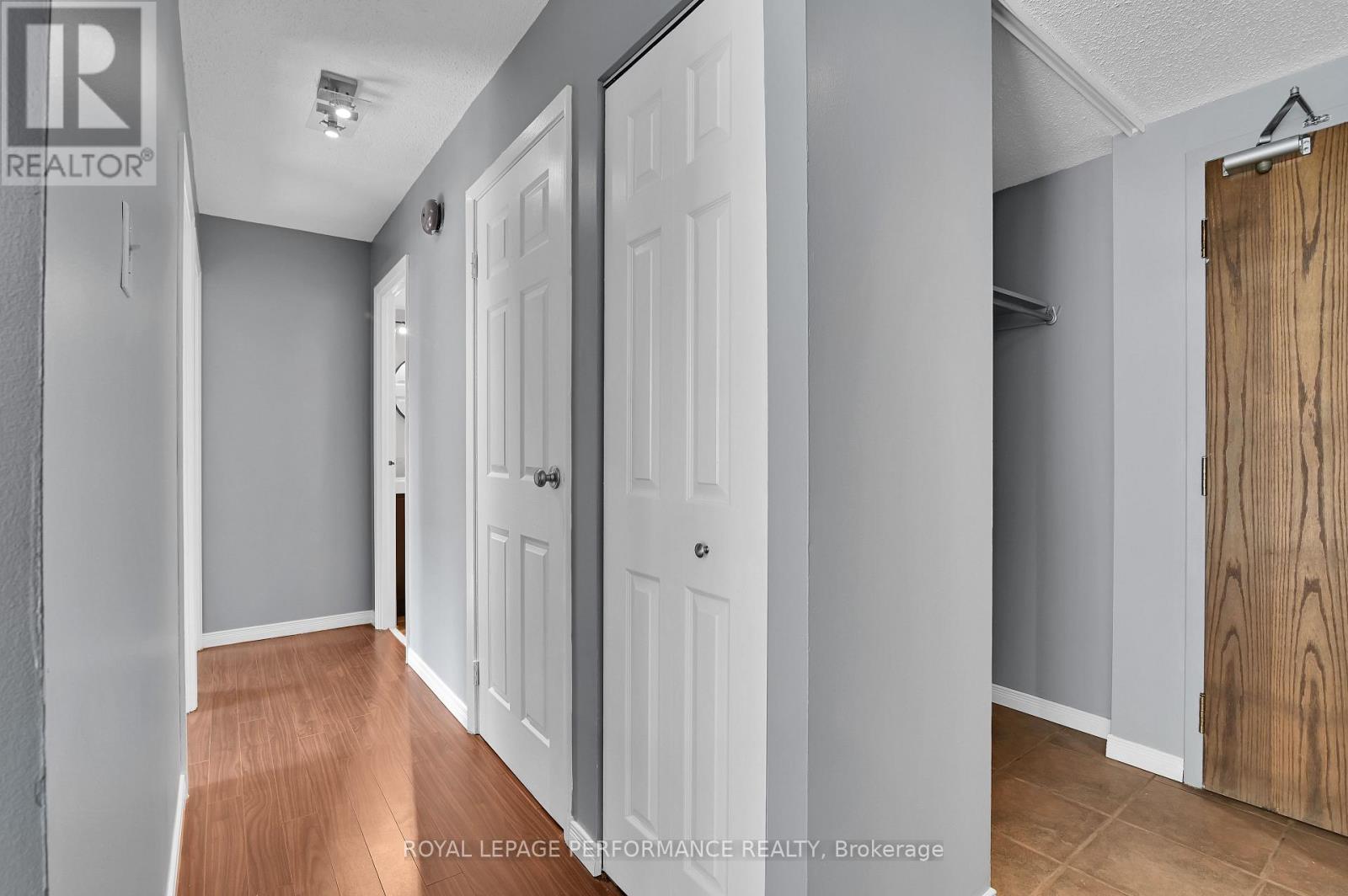 501 - 154 Nelson Street, Ottawa, Ontario  K1N 7R5 - Photo 16 - X12395970