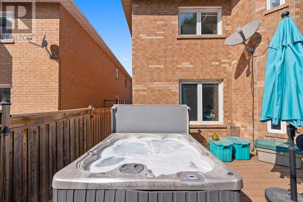 40 Joshua Court, Vaughan, Ontario  L4J 8B6 - Photo 44 - N12395794