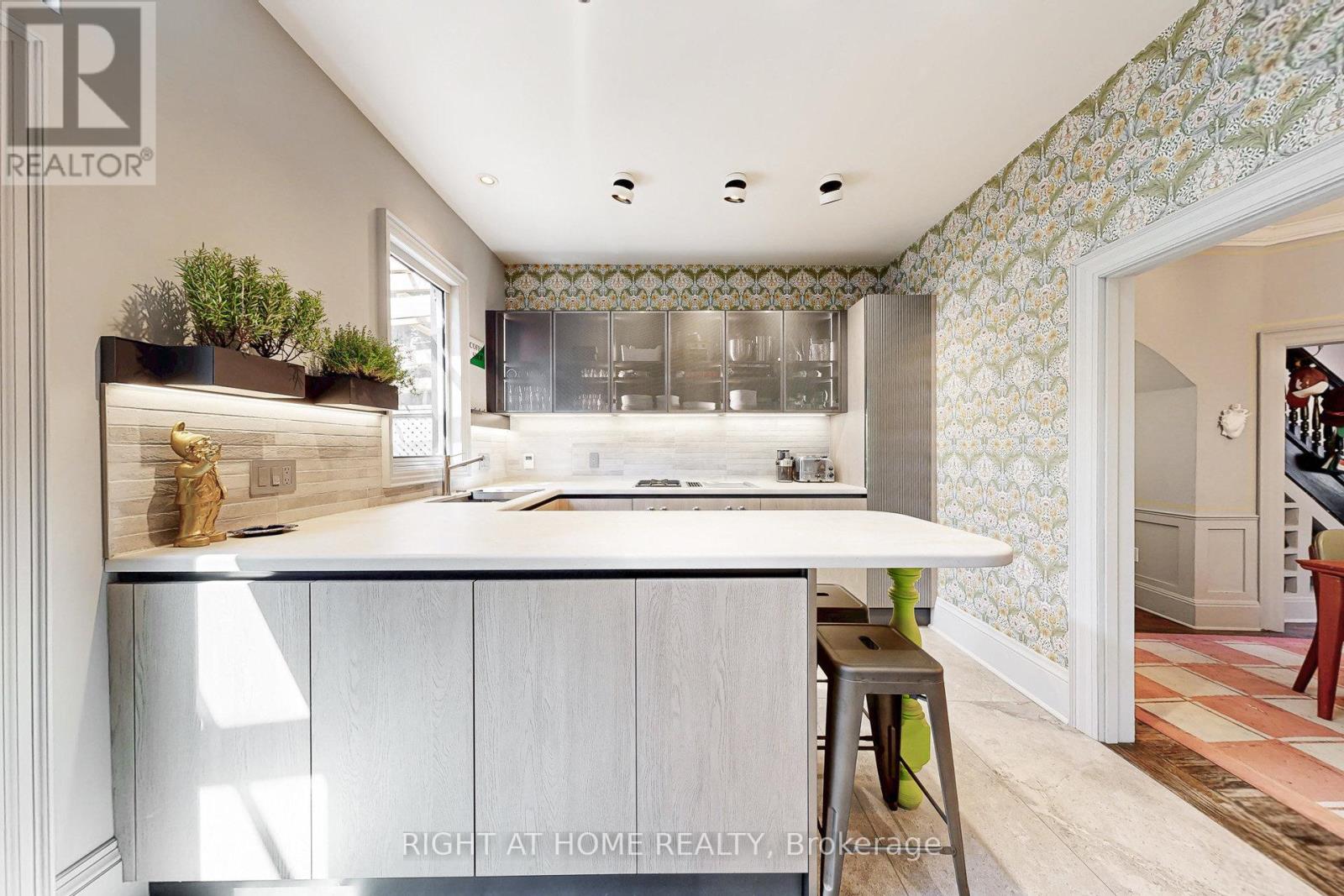 440 Sackville Street, Toronto, Ontario  M4X 1T2 - Photo 16 - C12395986