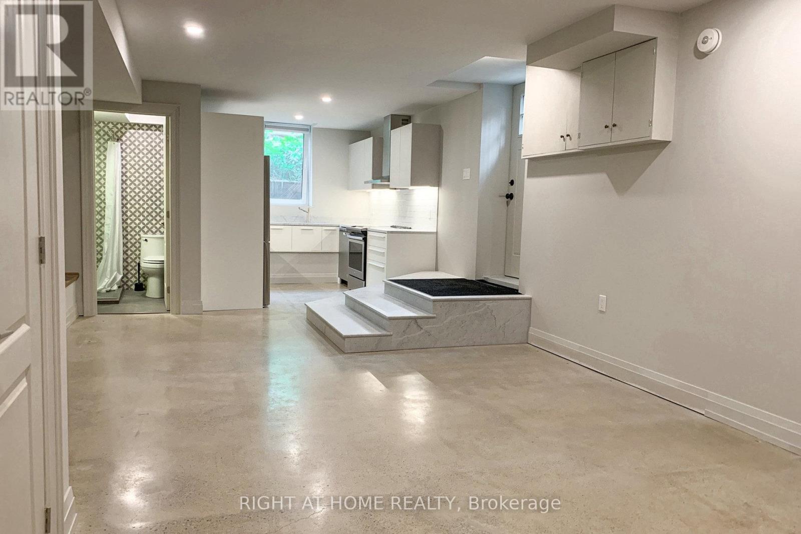 440 Sackville Street, Toronto, Ontario  M4X 1T2 - Photo 39 - C12395986
