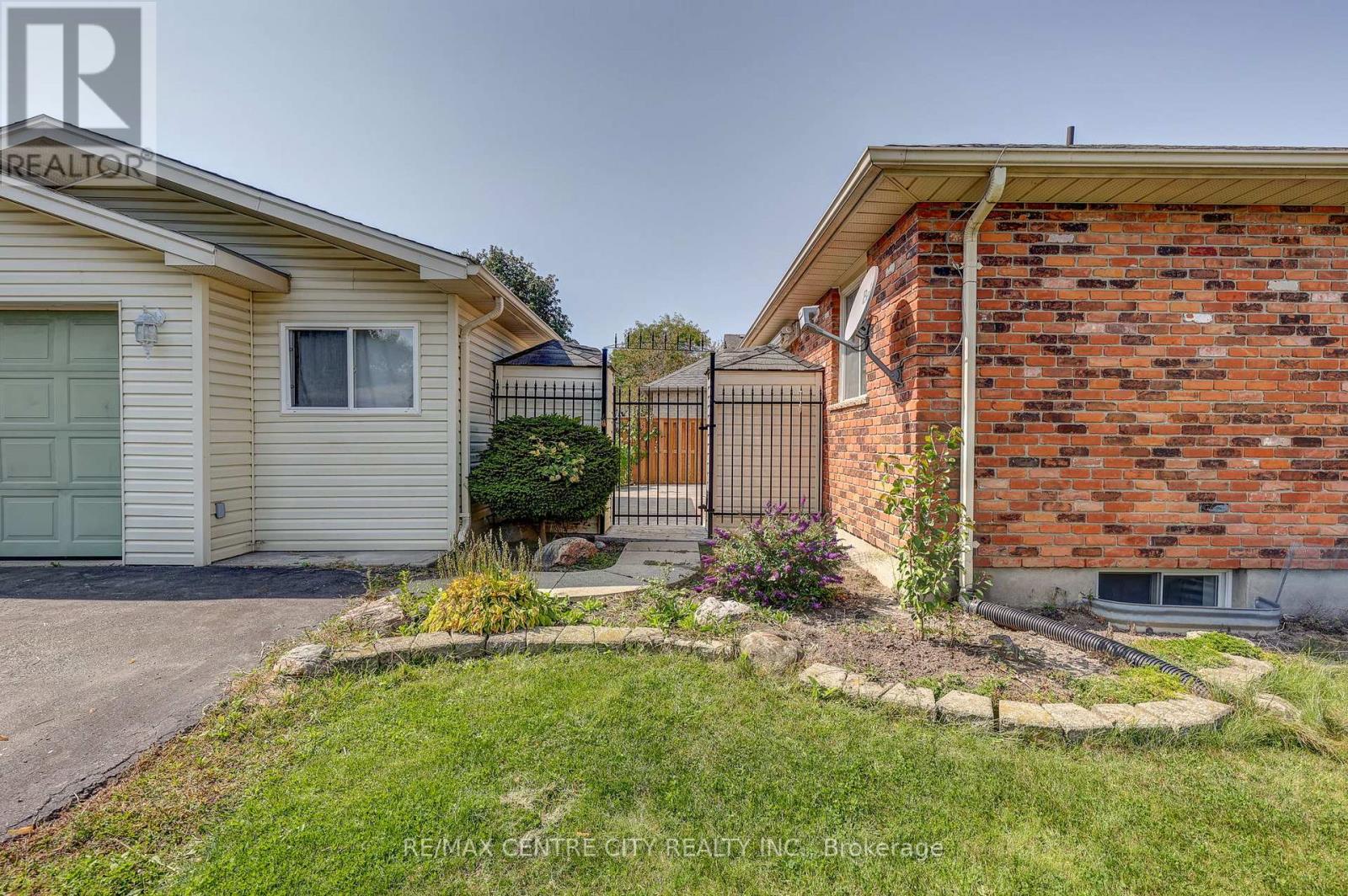 26 Sifton Drive, St. Thomas, Ontario  N5R 6C7 - Photo 41 - X12395603