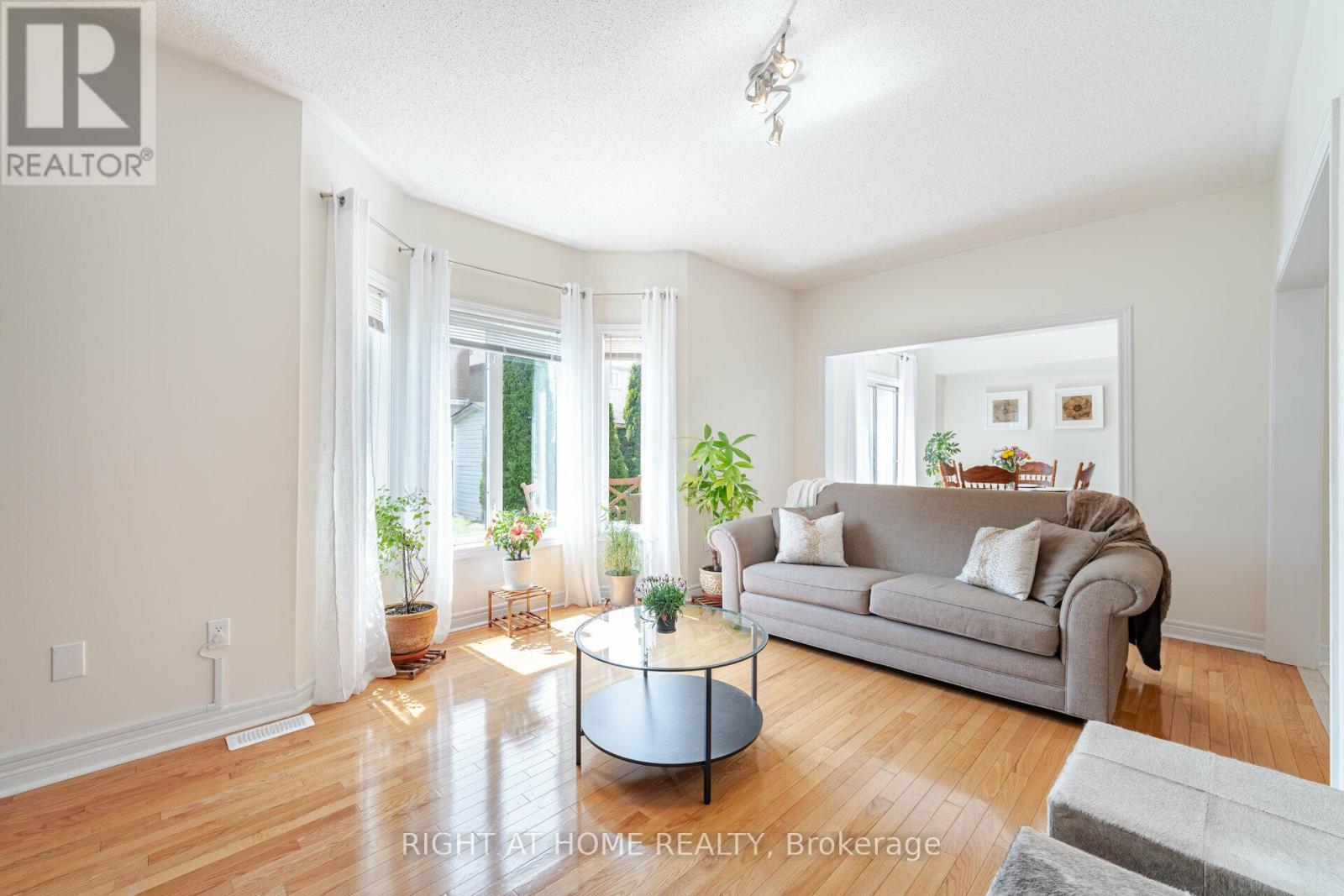 122 Fletchers Creek Boulevard, Brampton (Fletcher's Creek Village), Ontario  L6X 4V3 - Photo 20 - W12395965