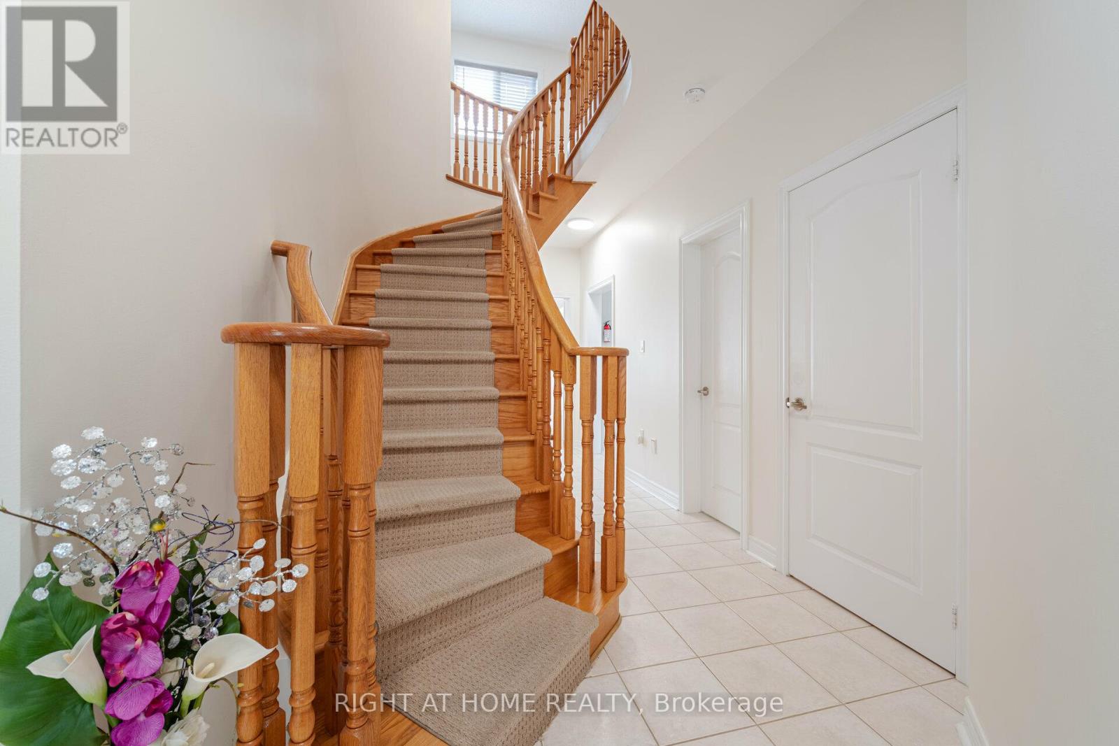 122 Fletchers Creek Boulevard, Brampton (Fletcher's Creek Village), Ontario  L6X 4V3 - Photo 23 - W12395965