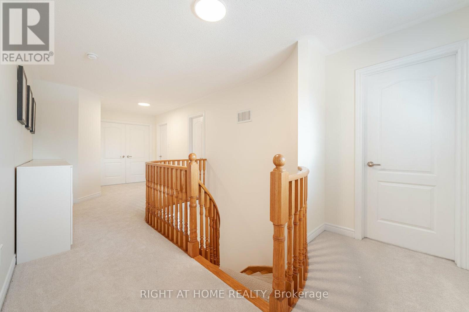 122 Fletchers Creek Boulevard, Brampton (Fletcher's Creek Village), Ontario  L6X 4V3 - Photo 24 - W12395965