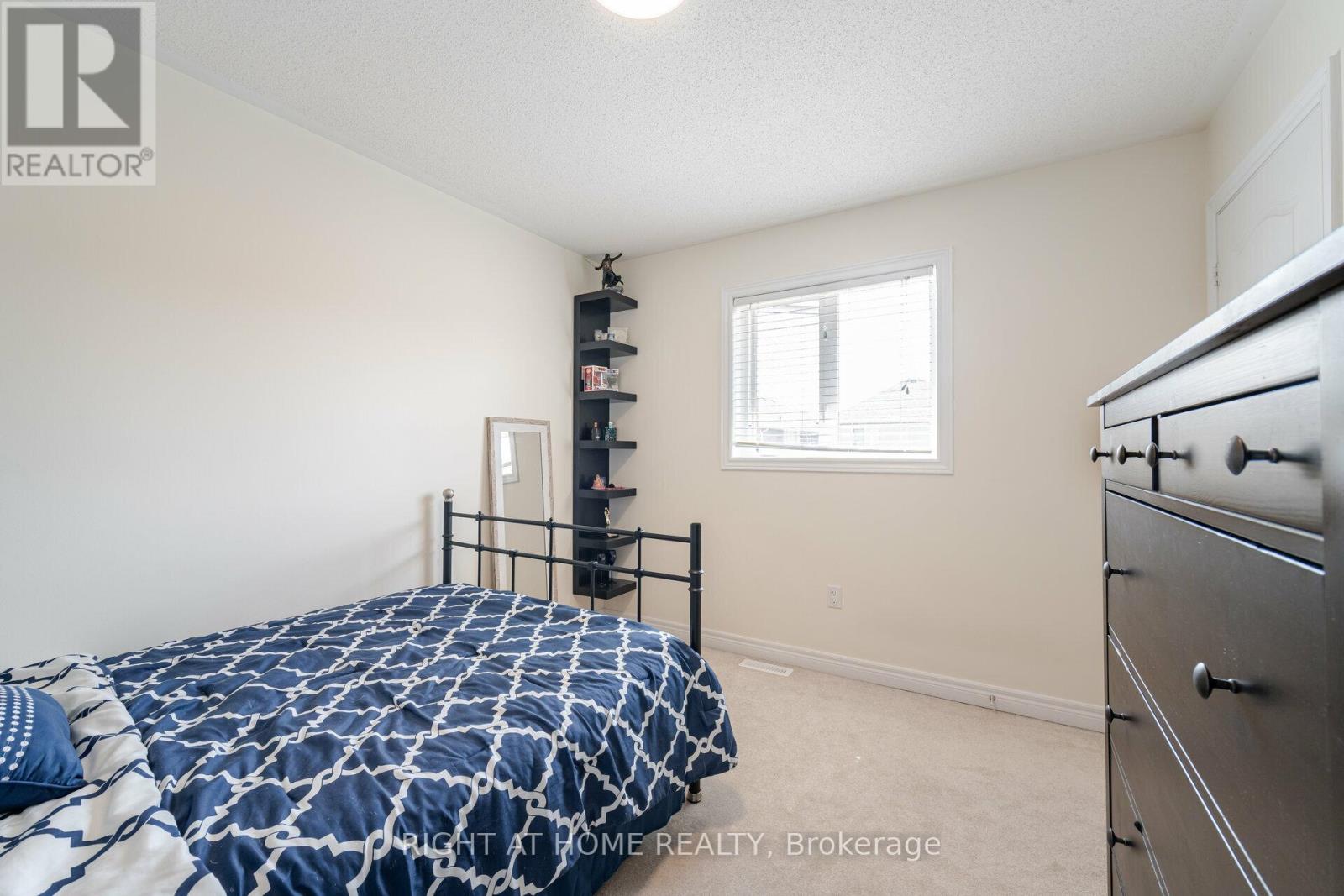 122 Fletchers Creek Boulevard, Brampton (Fletcher's Creek Village), Ontario  L6X 4V3 - Photo 31 - W12395965