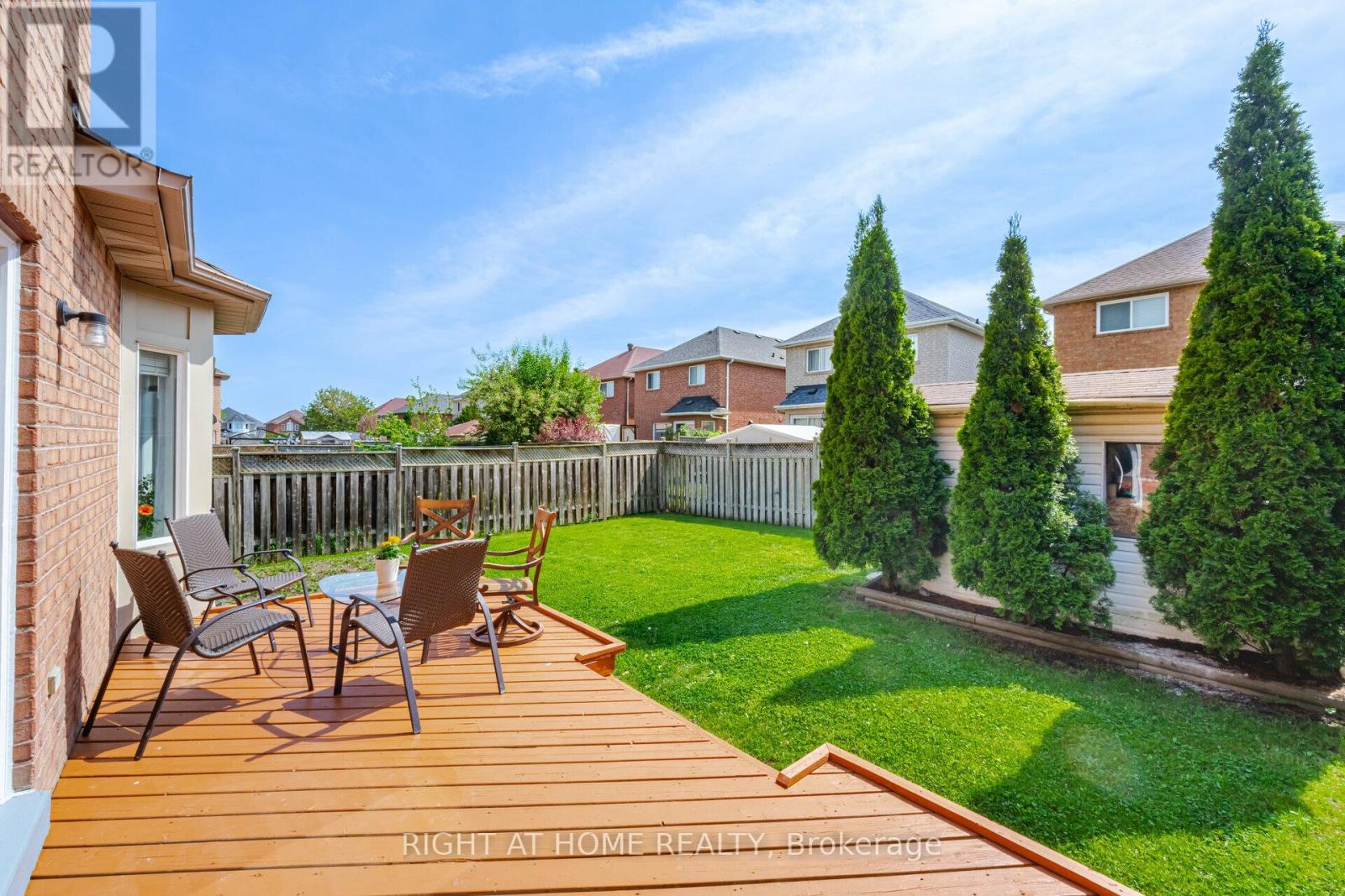 122 Fletchers Creek Boulevard, Brampton (Fletcher's Creek Village), Ontario  L6X 4V3 - Photo 48 - W12395965
