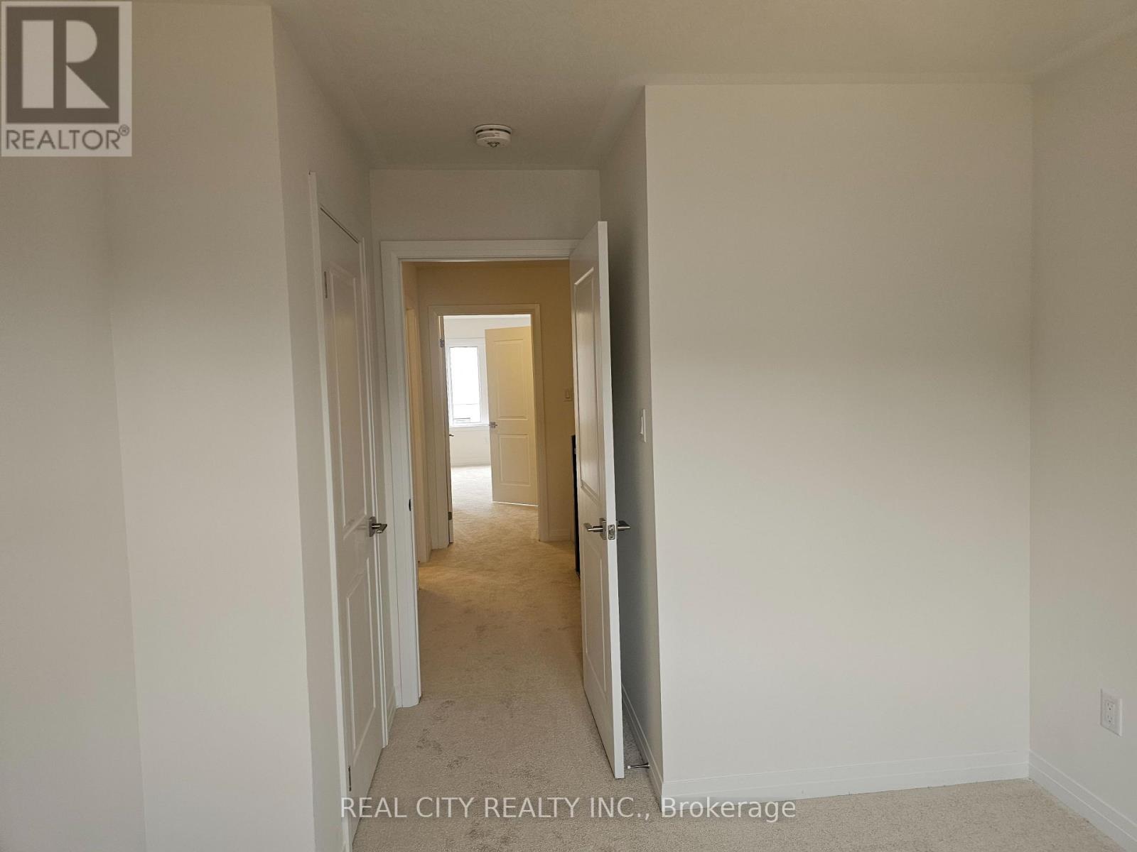 48 Mckernan Avenue, Brantford, Ontario  N3V 0B9 - Photo 32 - X12316382
