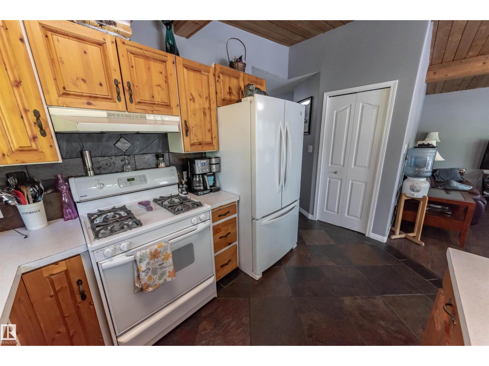 5441 49 St, Rural Lac Ste. Anne County, Alberta  T0E 0A0 - Photo 9 - E4456129