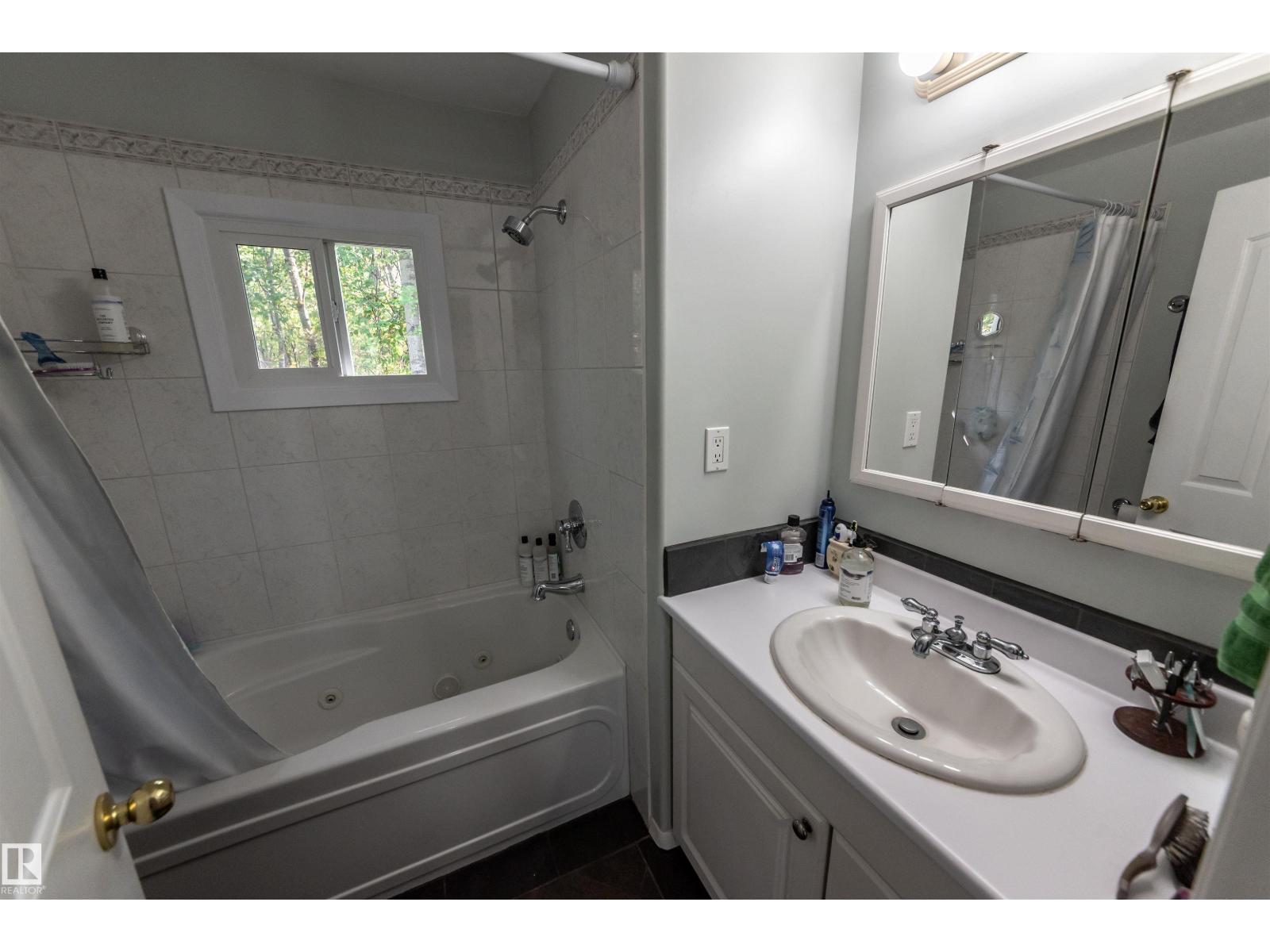 5441 49 St, Rural Lac Ste. Anne County, Alberta  T0E 0A0 - Photo 22 - E4456129