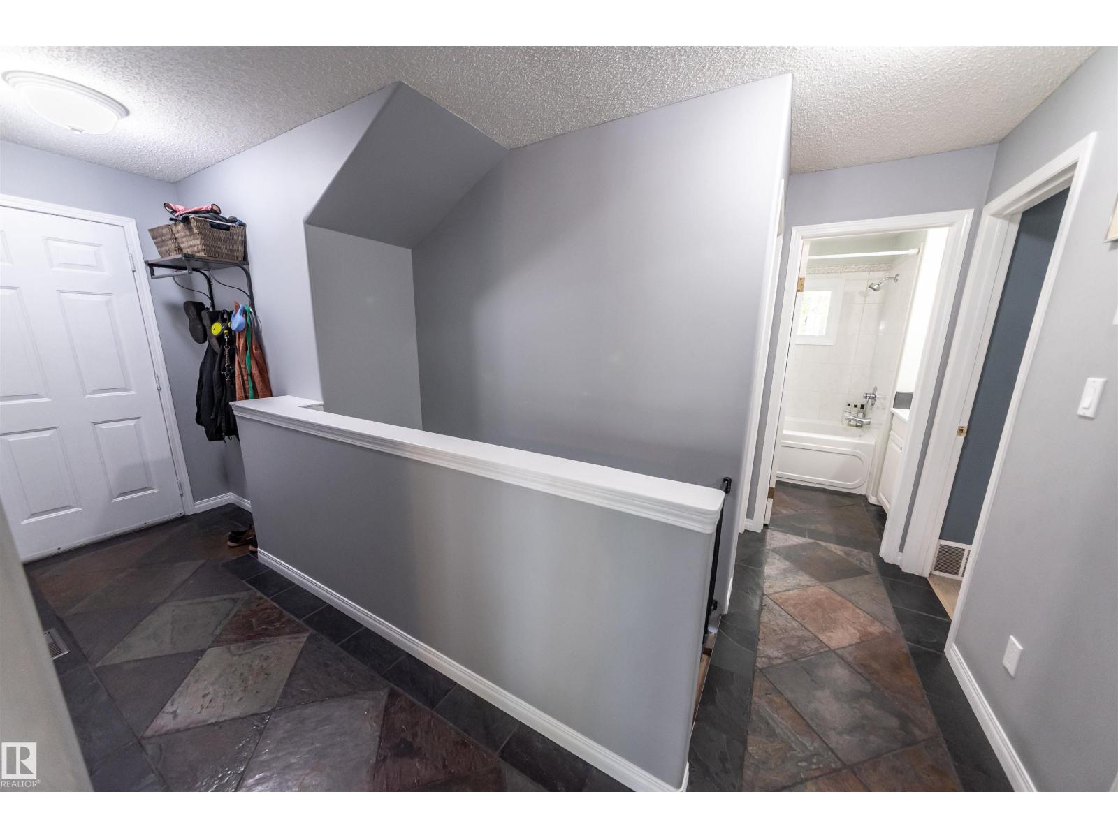 5441 49 St, Rural Lac Ste. Anne County, Alberta  T0E 0A0 - Photo 18 - E4456129