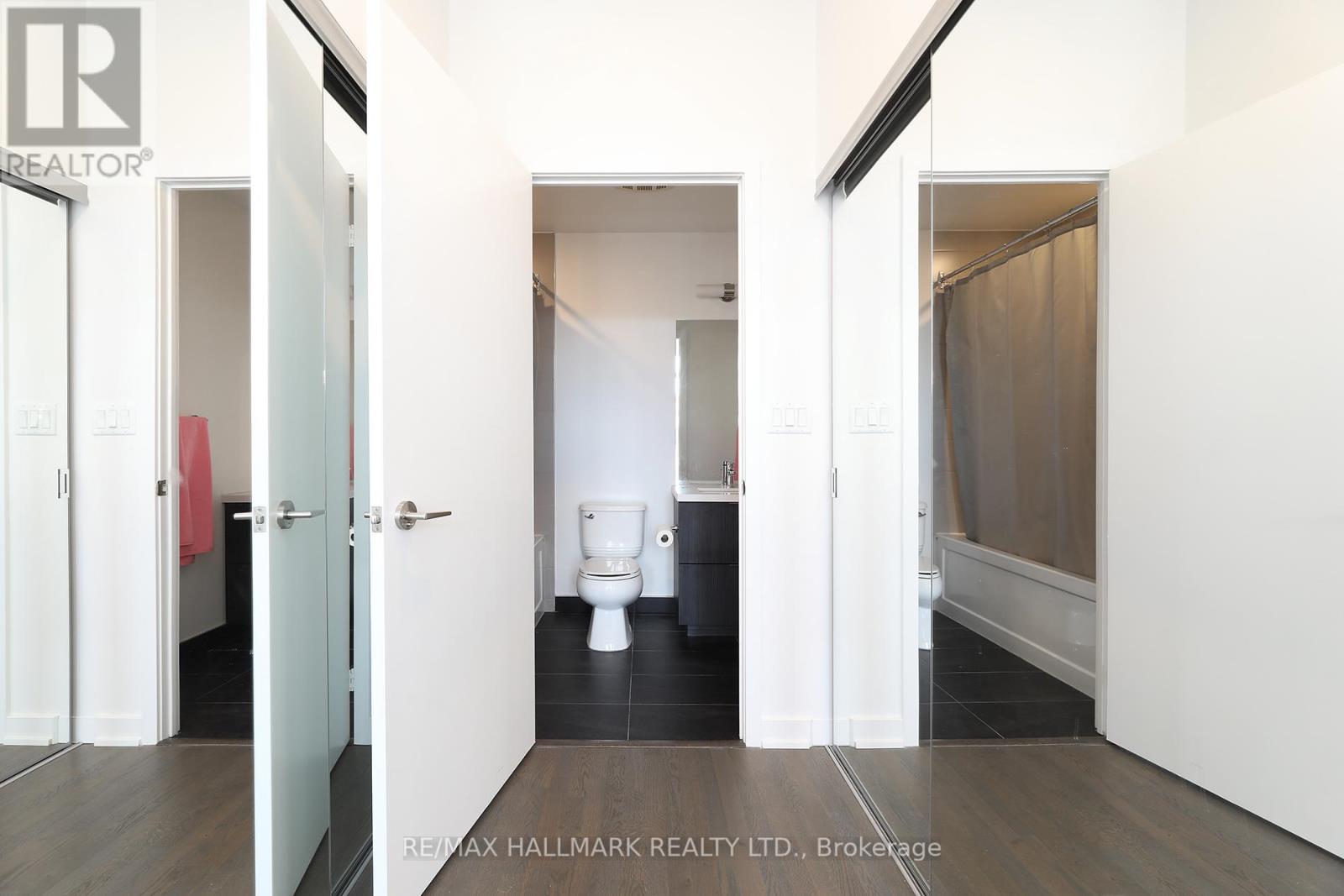 211 - 109 Ossington Avenue, Toronto, Ontario  M6J 2Z2 - Photo 17 - C12395992