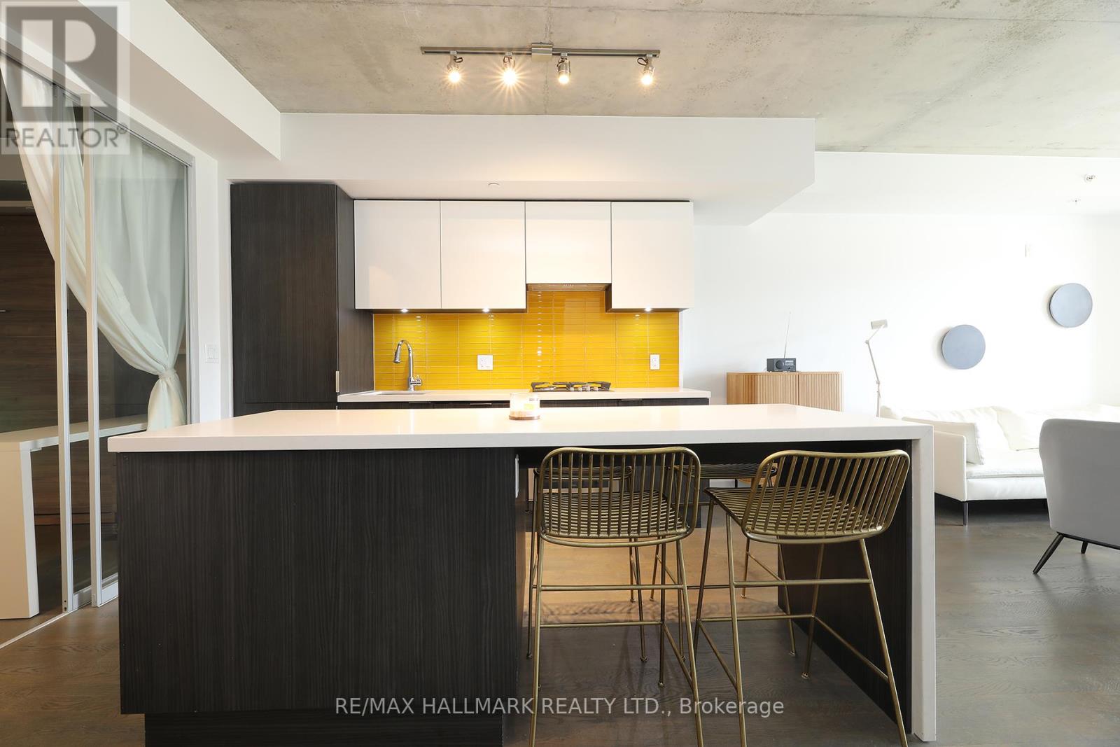 211 - 109 Ossington Avenue, Toronto, Ontario  M6J 2Z2 - Photo 8 - C12395992