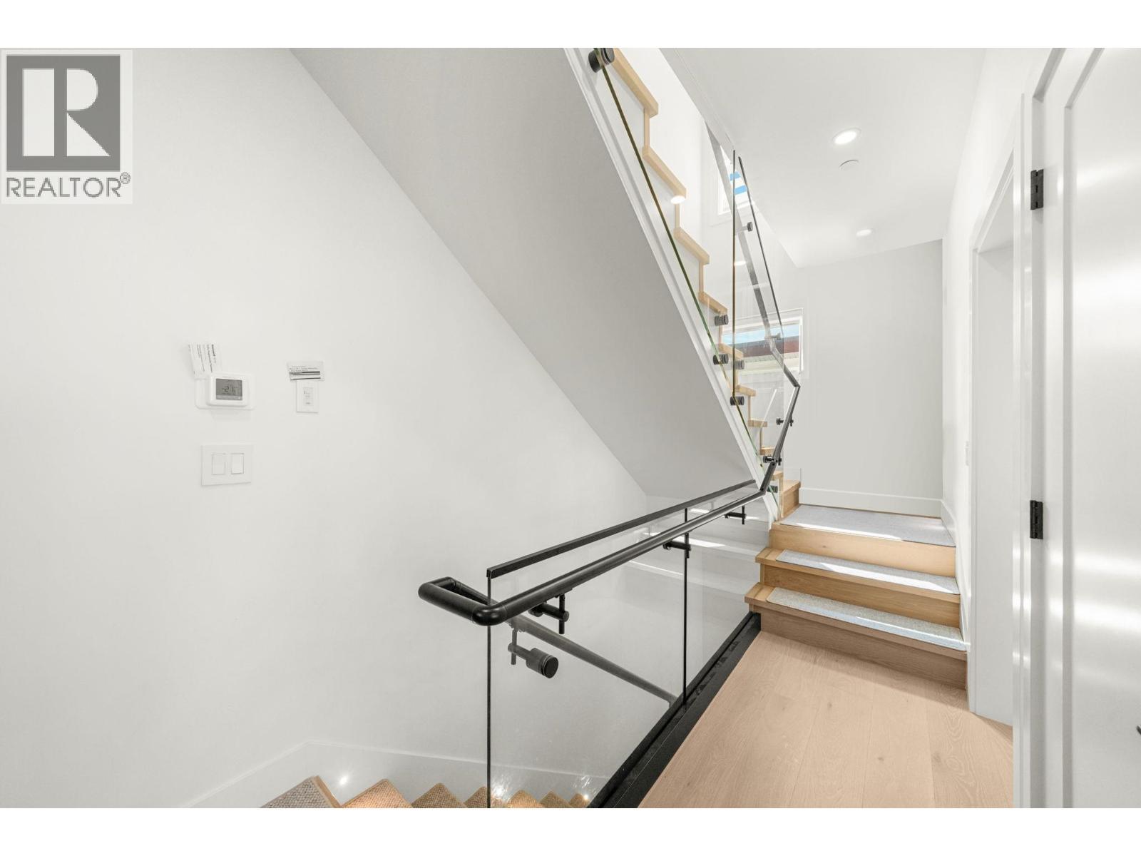 3192 E 23rd Avenue, Vancouver, British Columbia  V5R 2G5 - Photo 12 - R3046350