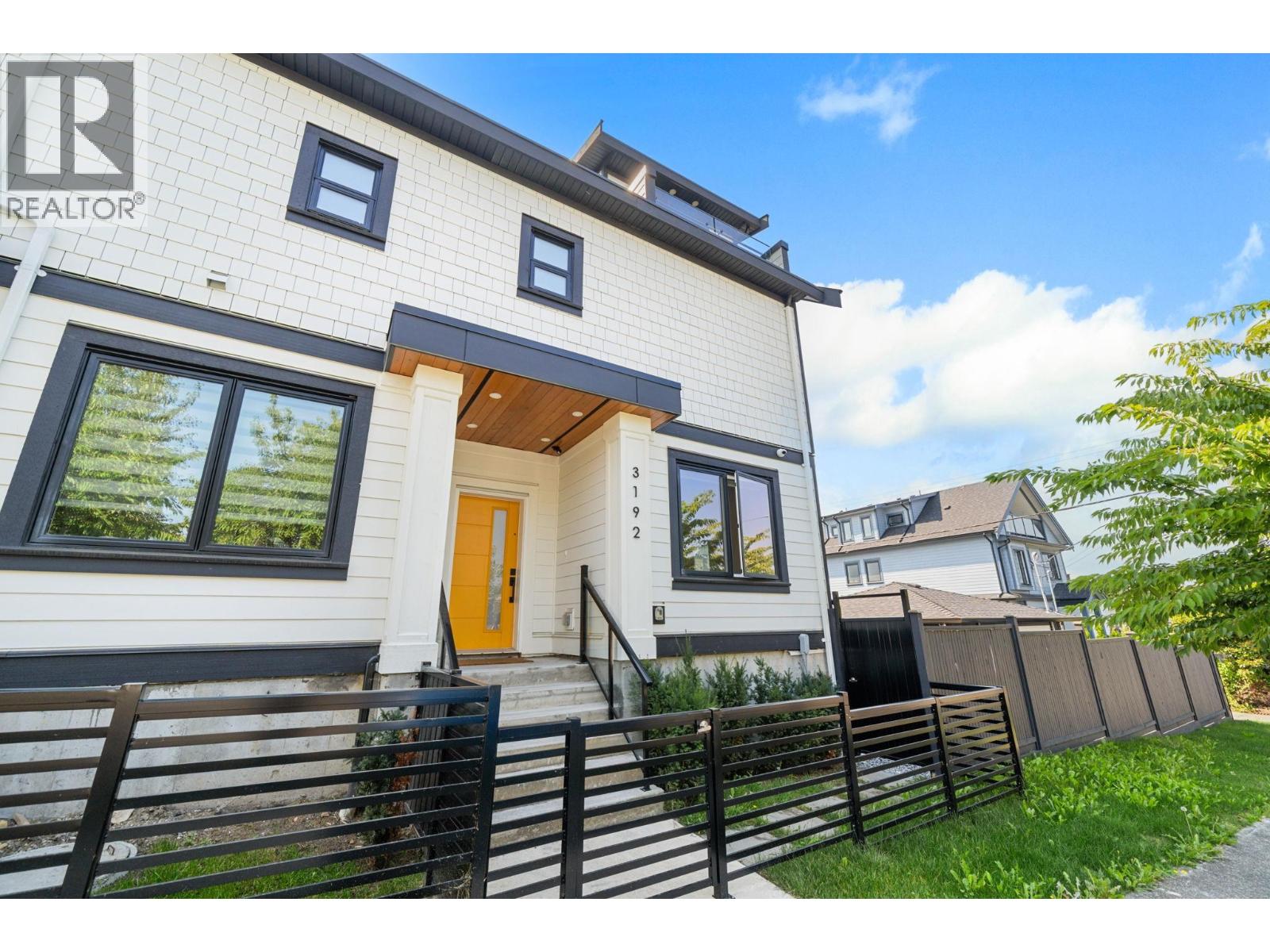 3192 E 23rd Avenue, Vancouver, British Columbia  V5R 2G5 - Photo 1 - R3046350