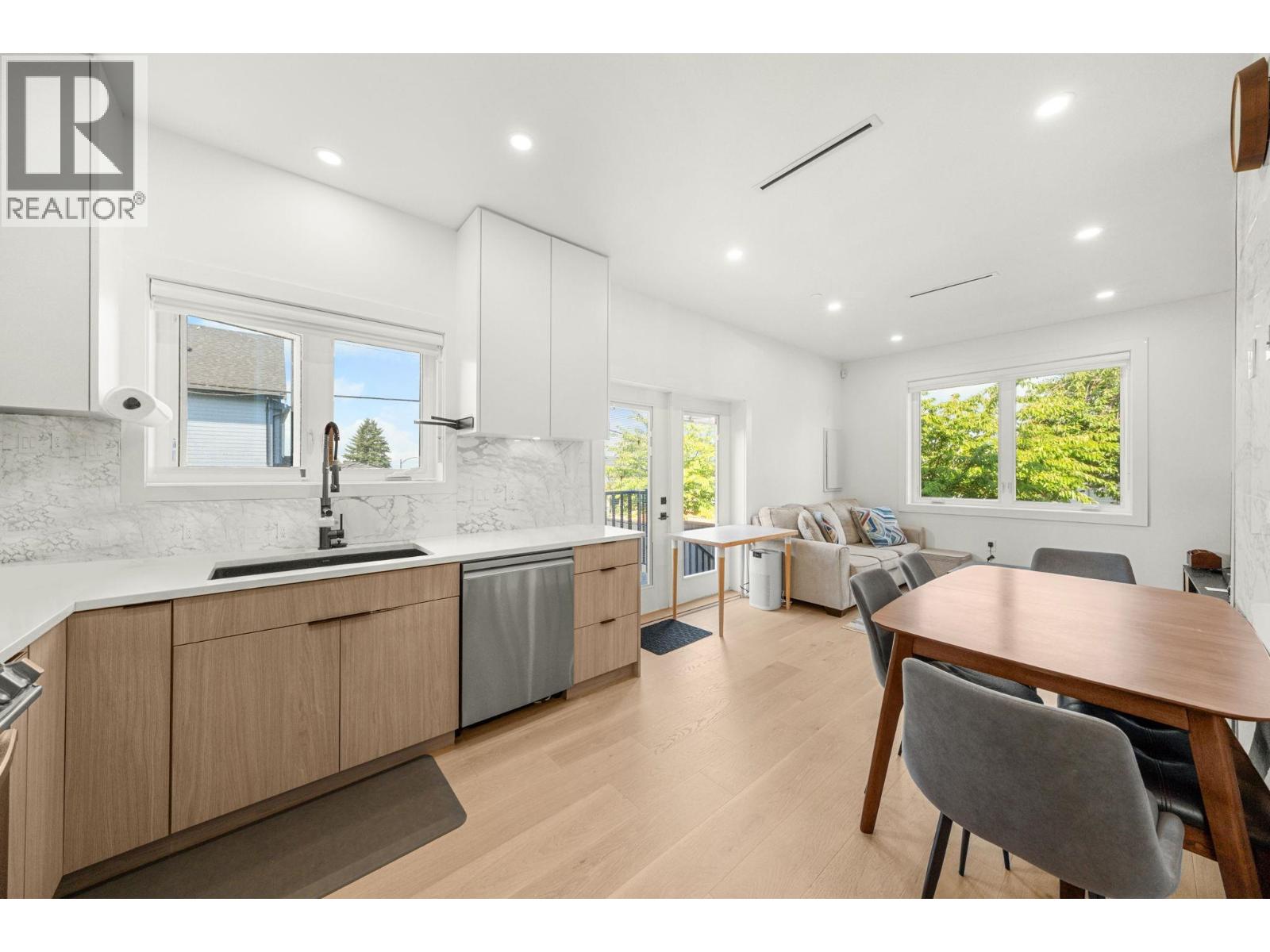 3192 E 23rd Avenue, Vancouver, British Columbia  V5R 2G5 - Photo 6 - R3046350