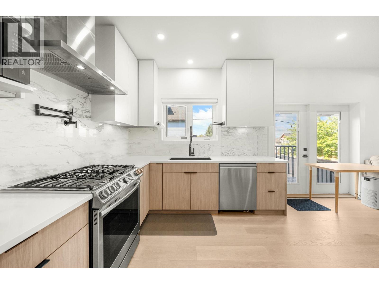 3192 E 23rd Avenue, Vancouver, British Columbia  V5R 2G5 - Photo 5 - R3046350