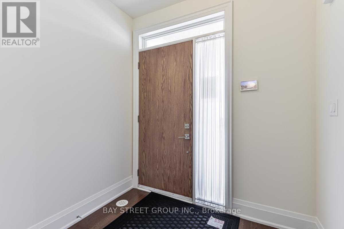 43 Gandhi Lane, Markham, Ontario  L3T 0G4 - Photo 4 - N12395990