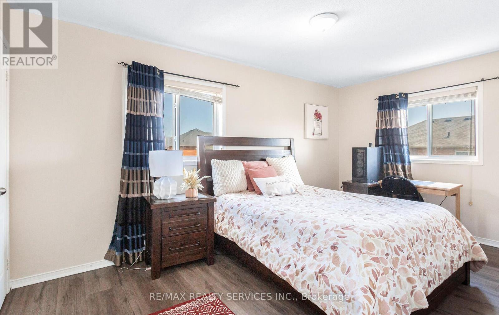 3770 Brinwood Gate, Mississauga, Ontario  L5M 7H2 - Photo 22 - W12396002