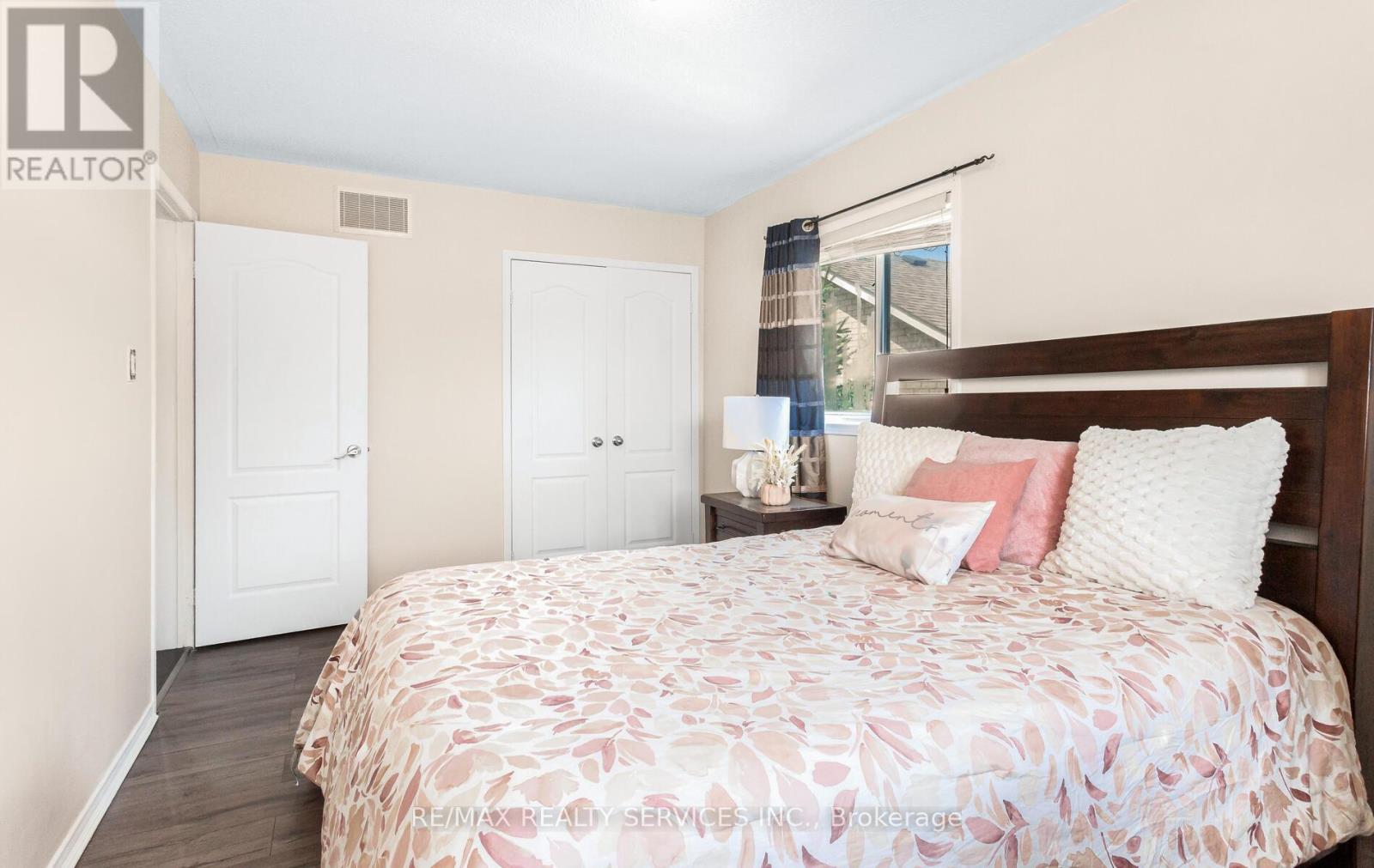 3770 Brinwood Gate, Mississauga, Ontario  L5M 7H2 - Photo 23 - W12396002