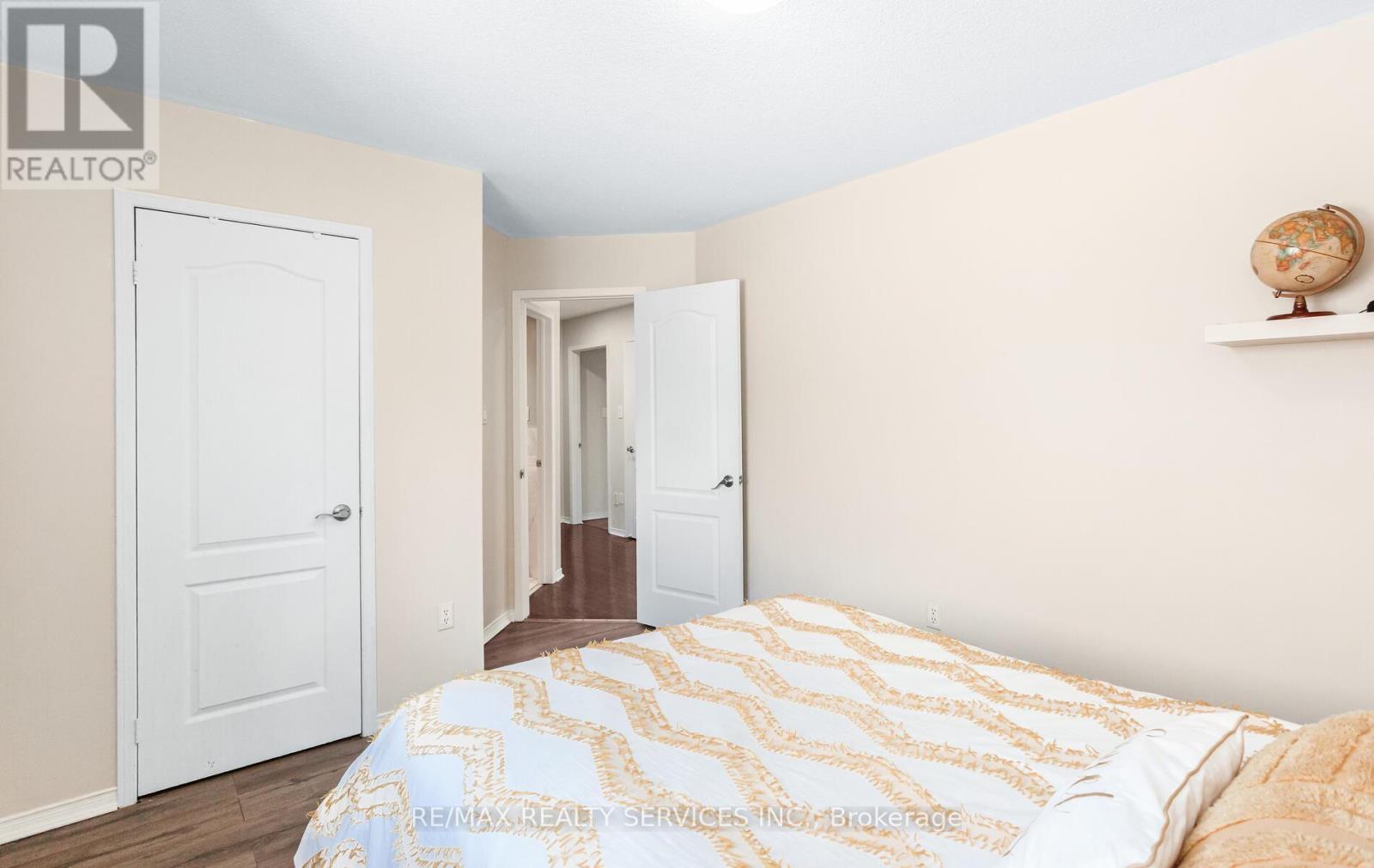 3770 Brinwood Gate, Mississauga, Ontario  L5M 7H2 - Photo 25 - W12396002