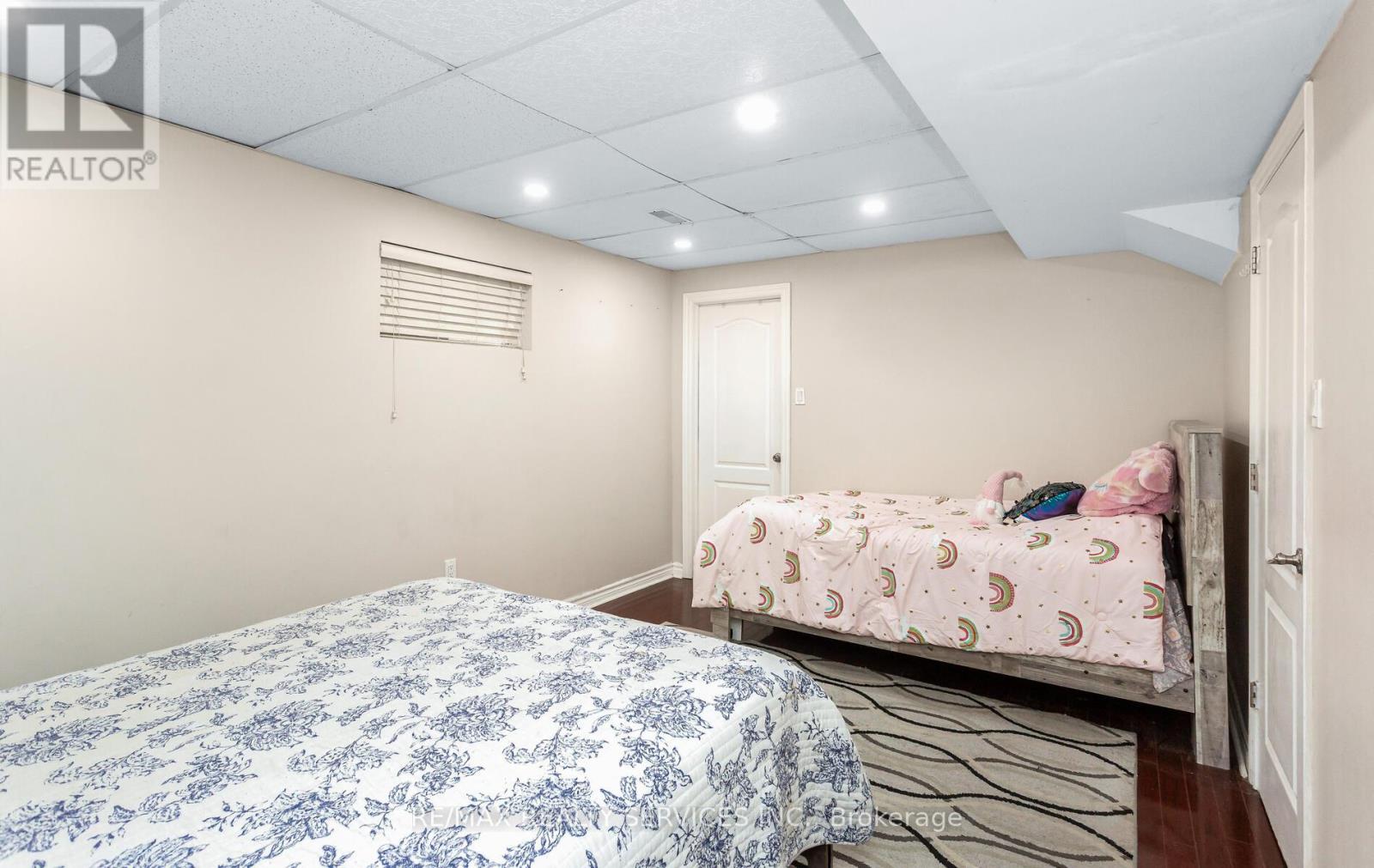 3770 Brinwood Gate, Mississauga, Ontario  L5M 7H2 - Photo 36 - W12396002