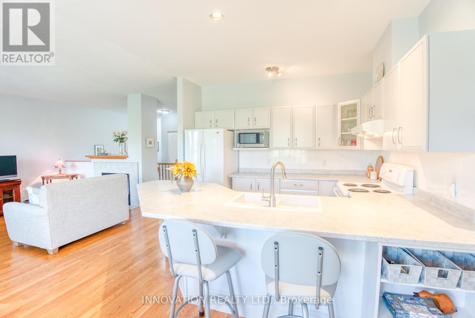 13 Eileen Crescent, Ottawa, Ontario  K2S 1M3 - Photo 15 - X12396012
