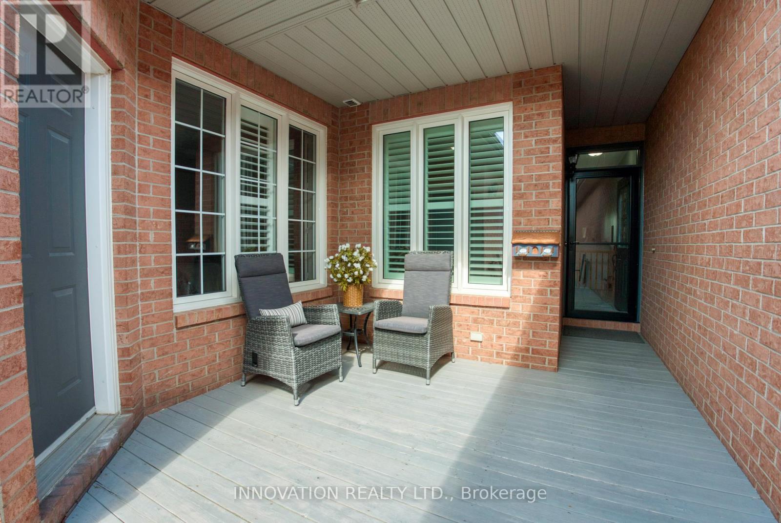 13 Eileen Crescent, Ottawa, Ontario  K2S 1M3 - Photo 2 - X12396012