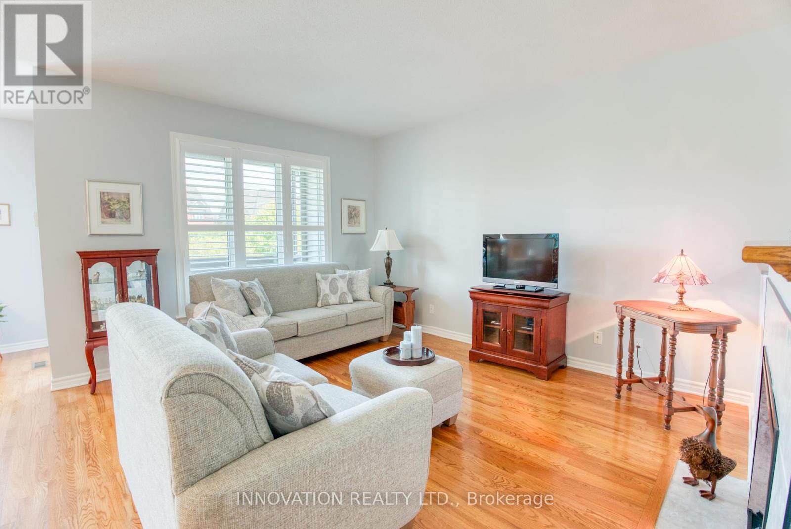 13 Eileen Crescent, Ottawa, Ontario  K2S 1M3 - Photo 7 - X12396012
